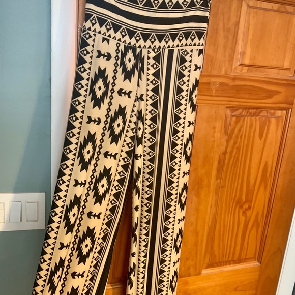 High waisted tribal pattern pants - Picture 2 of 2